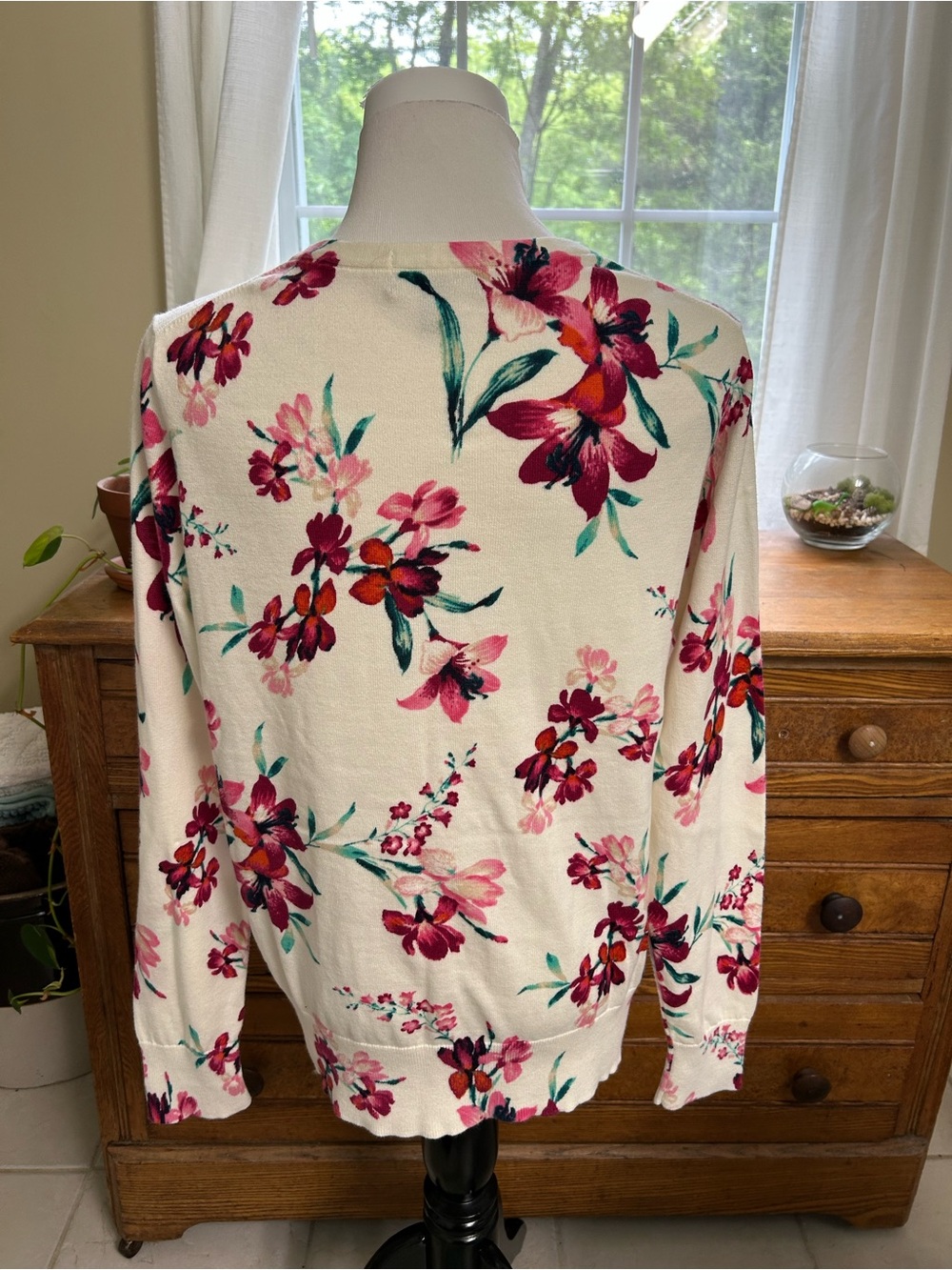 Lands End Cream Floral Button-Up Cardigan with Pink & Teal Blooms Size Large - Picture 2 of 3